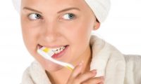 Denti e labbra a prova di sorriso